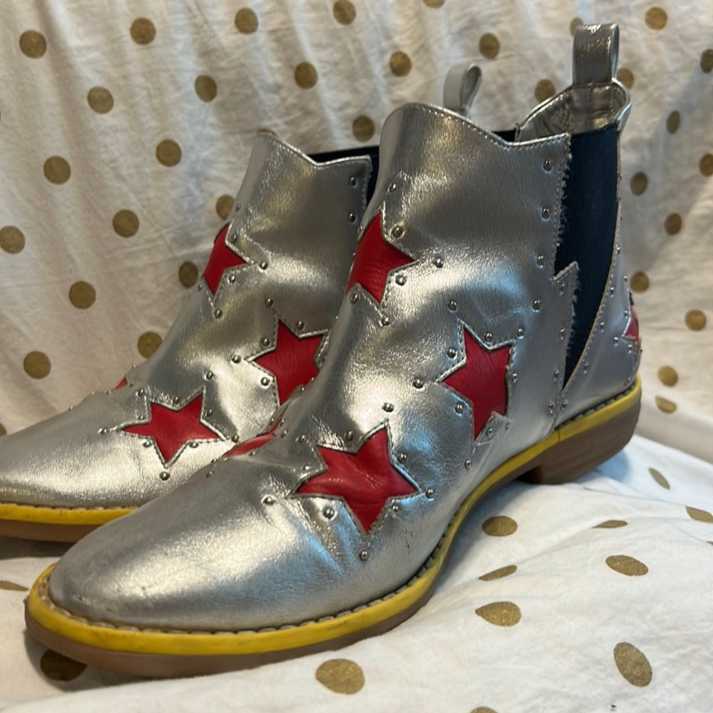 Leather Stella McCartney boots, kids size 37.